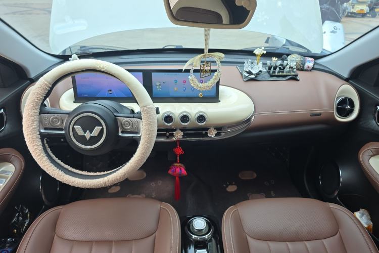 Used Wuling Bingo 2023 333 km Lingxi Connected+ Version Center Console