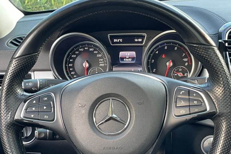 Used Mercedes-Benz GLE Coupe 2017 GLE 400 4MATIC Coupe SUV
