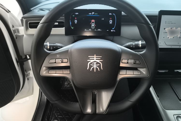 Used BYD Qin PLUS 2025 DM-i Smart Drive 55KM Leading Model Steering Wheel