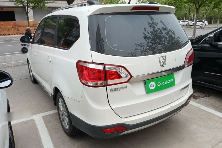 Used Baojun 730 2014 1.5L manual standard trim 7 seats Rear Left 45 Deg