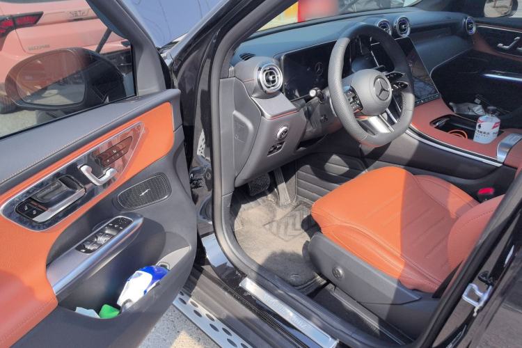 Used Mercedes-Benz GLC 2026 GLC 260 L 4MATIC Luxury Model
