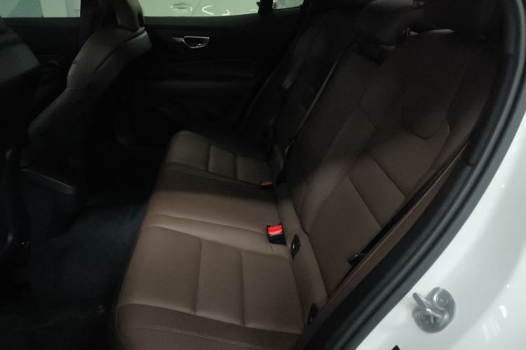 Used Volvo S60 2023 B4 Zhiyuan Luxury Edition
