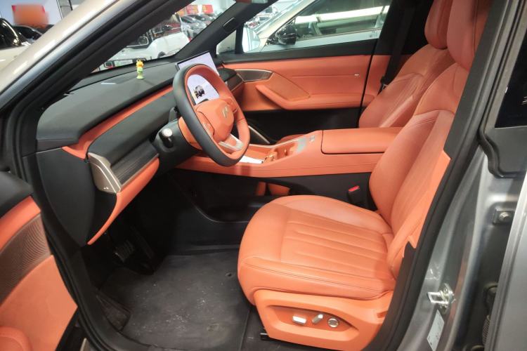 Used ONVO L60 2024 60 kWh Rear-Drive Version