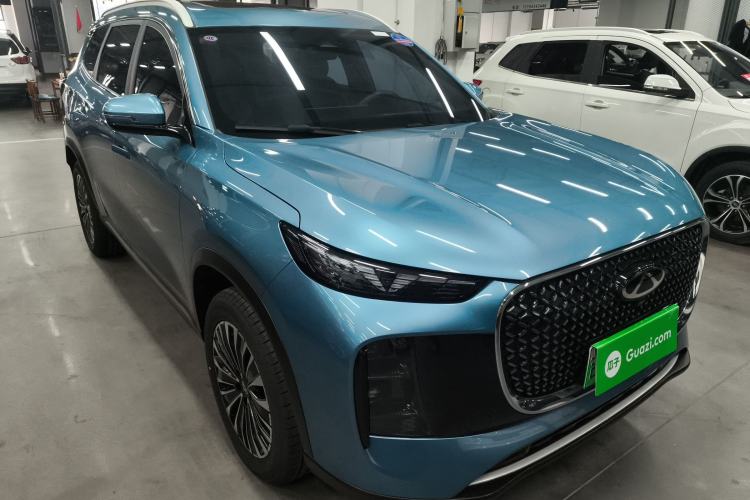 Used Chery Tiggo 8 PLUS C-DM 2025 1.5T 116 km Prestige Version 5 Seats Front Right 45 Deg