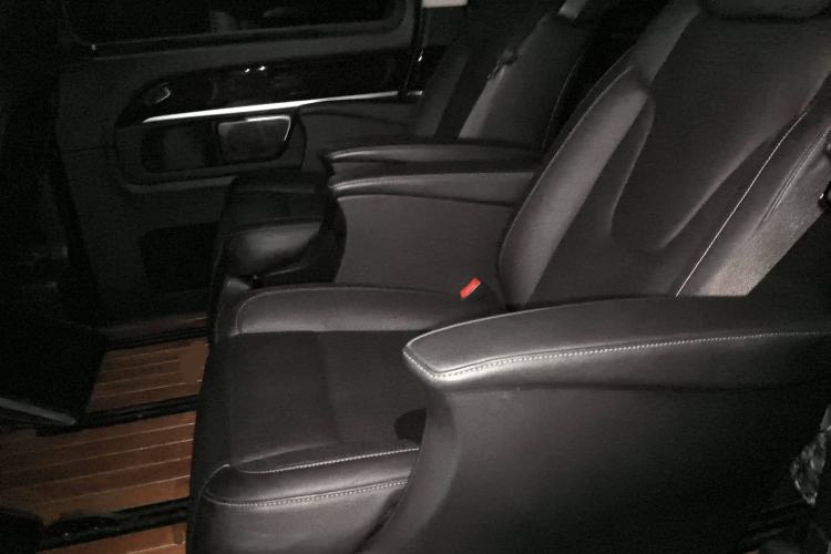 Used Mercedes-Benz V-Class 2018 V 260 Prestige Edition China VI
