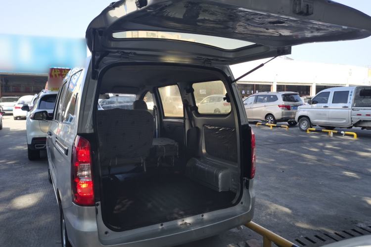 Used Wuling Hongguang V 2019 1.5L Jingqu Version China VI LAR