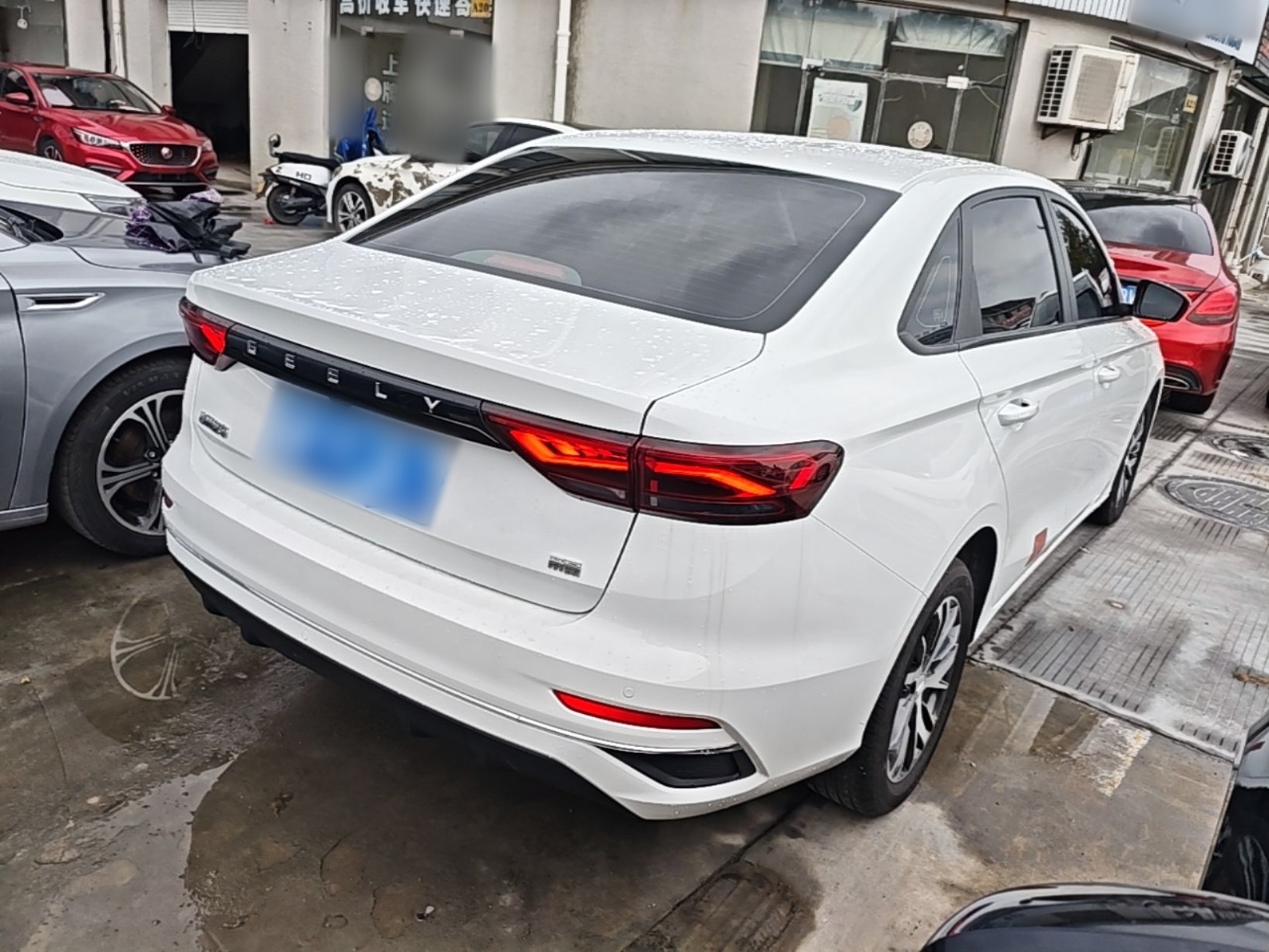 Geely Auto Emgrand 2023 4th Generation Champion Edition 1.5L CVT Luxury Model — снимка 6