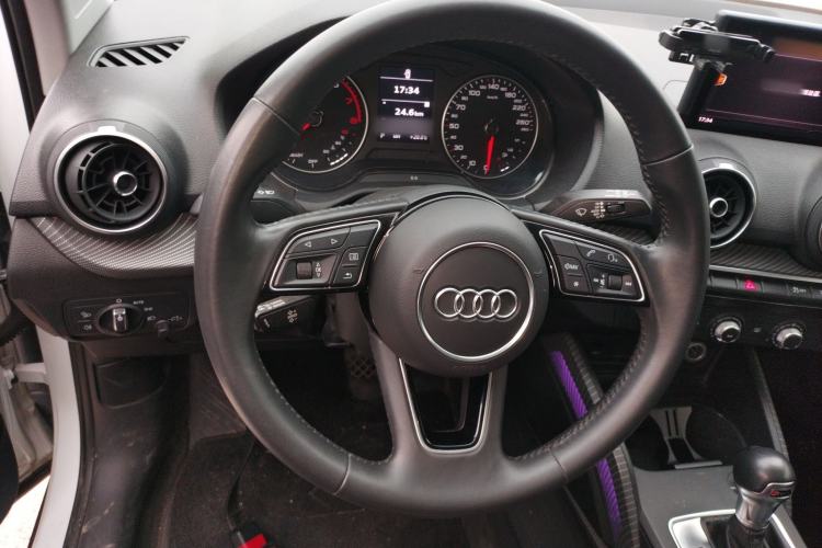 Used Audi Q2L 2018 35 TFSI Launch Exclusive Edition China V