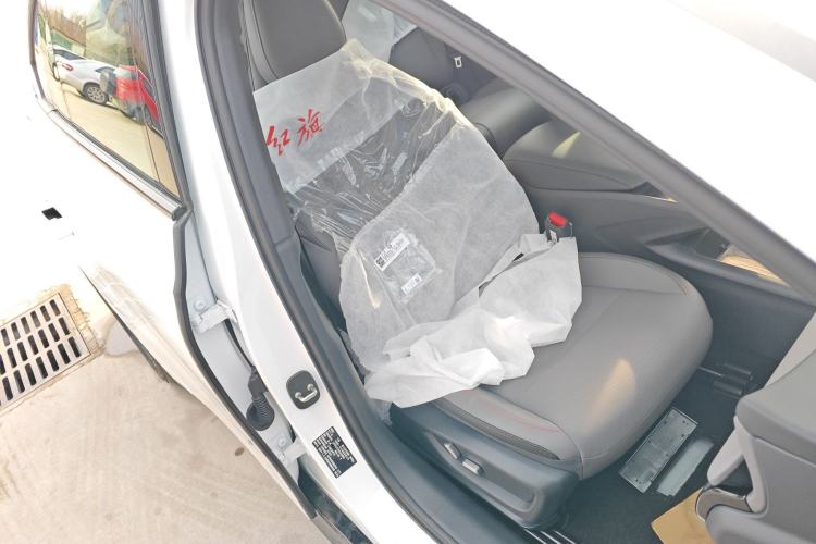 Used Hongqi EH7 2025 600 Smart Selection Edition
