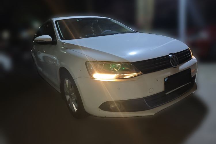 Used Volkswagen Sagitar 2012 1.4TSI Automatic Luxury Edition
