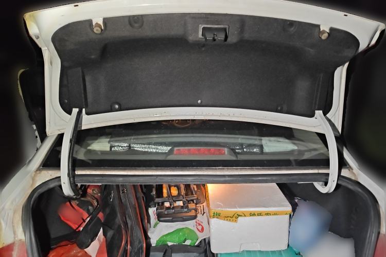 Used Chevrolet Cruze 2015 1.5L Classic SL MT Trunk