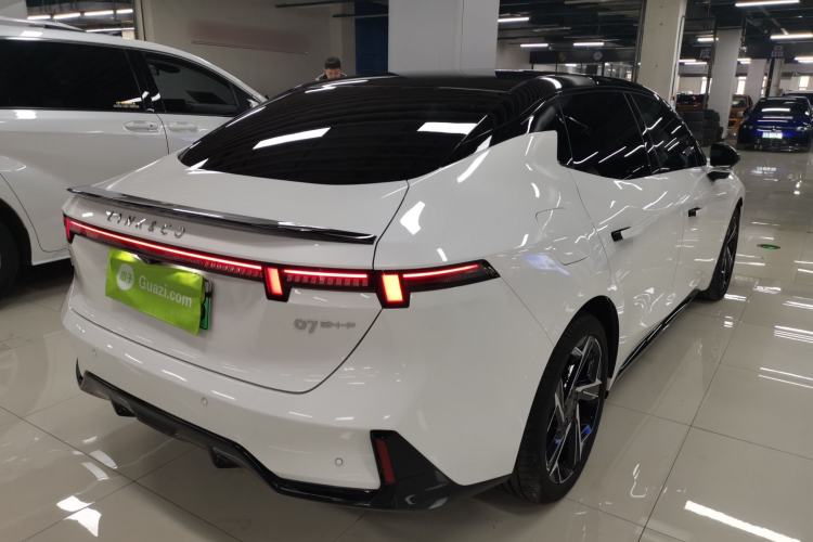 Used Lynk & Co 07 2024 EM-P 126 Long-Range Ultra