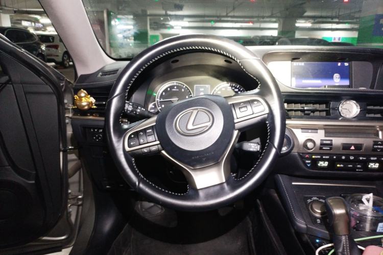 Used Lexus ES 2015 200 Elite Edition Steering Wheel