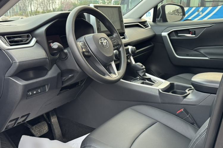 Used Toyota RAV4 2020 2.0L CVT Two-Wheel Drive Fashion Edition