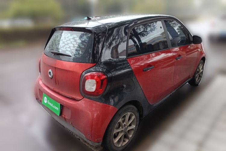 Used smart forfour 2016 1.0L 52 kW Dynamic Edition
