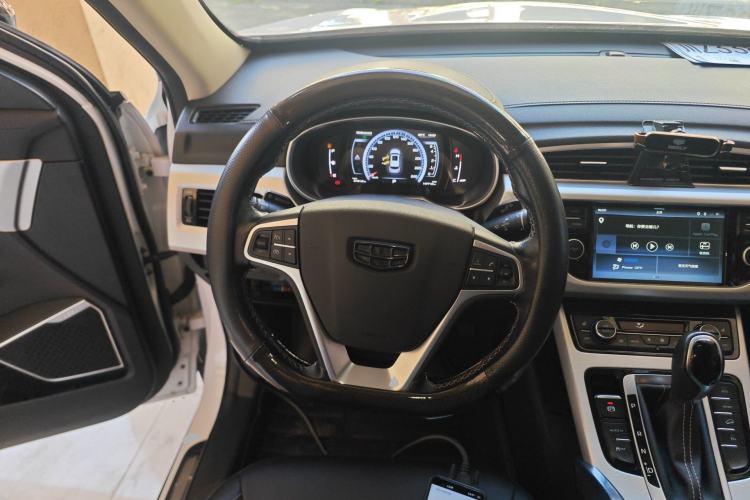 Used Geely Auto Emgrand X7 Sport 2016 1.8TD Automatic Smart Model Steering Wheel