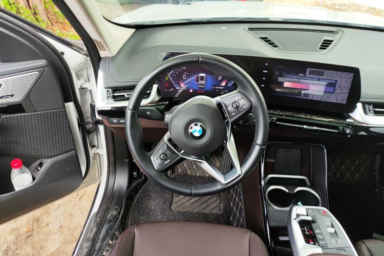 Used BMW X1 2023 sDrive25Li X Design Package Steering Wheel