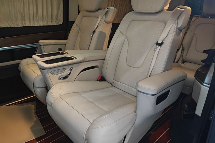 Used Mercedes-Benz V-Class 2021 V 260 L Long-wheelbase Luxury Edition