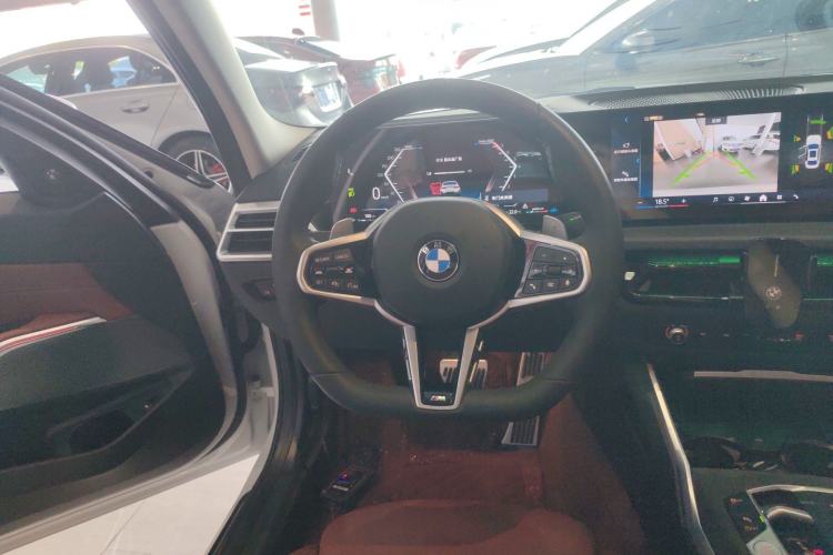 Used BMW 3 Series 2025 325Li M Sport Package Steering Wheel