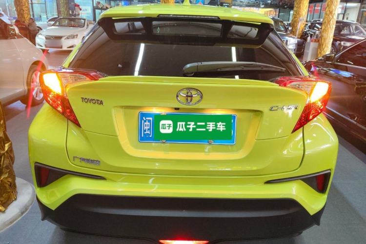 Used Toyota C-HR 2018 2.0L Leading with Sunroof China V Standard
