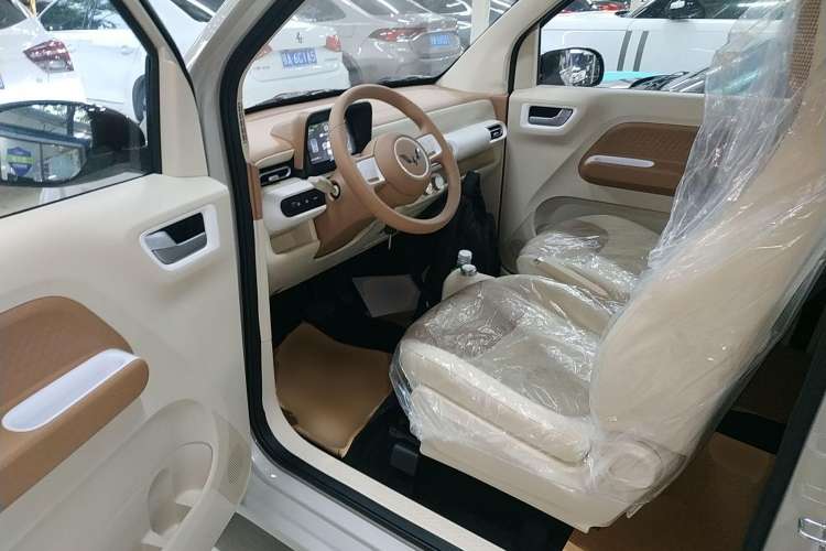 Used Wuling Hongguang MINIEV 2024 3rd Generation 215km Youth Edition