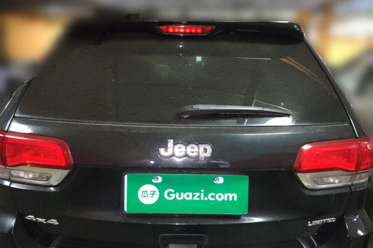 Used Jeep Grand Cherokee 2014 3.0L Comfort Navigation Edition Rear