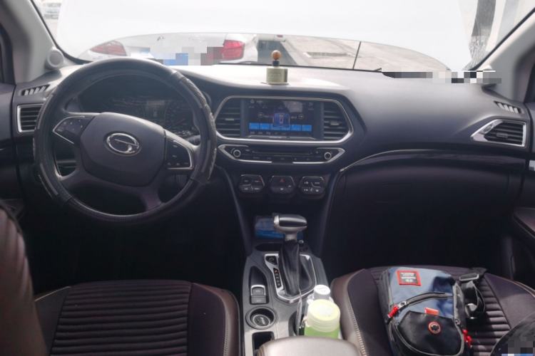 Used GAC Trumpchi GS4 2016 235T G-DCT Elite Edition Center Console