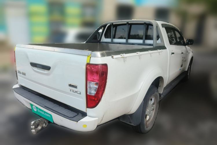 Used JMC Yuhu 5 2018 2.4T Classic Edition Diesel Manual 4x4 Luxury Long-Wheelbase JX4D24A5L
