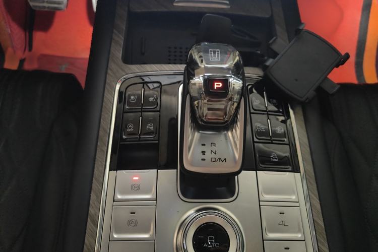 Used Tank 500 2022 3.0T Sport Edition "Creation" Style 7 Seats Gear Lever