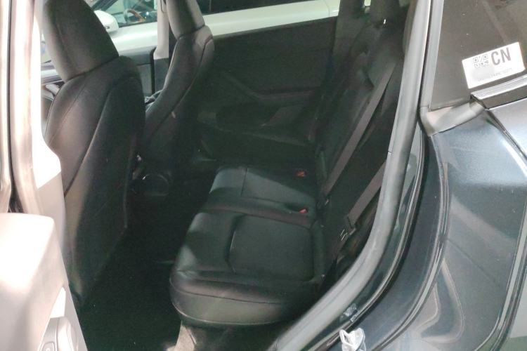 Used Tesla Model Y 2024 Long-Range All-Wheel-Drive Version