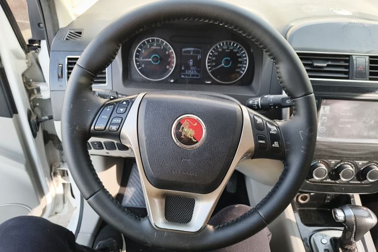 Used FORTHING Joyear XV 2016 1.6L CVT Luxury Model