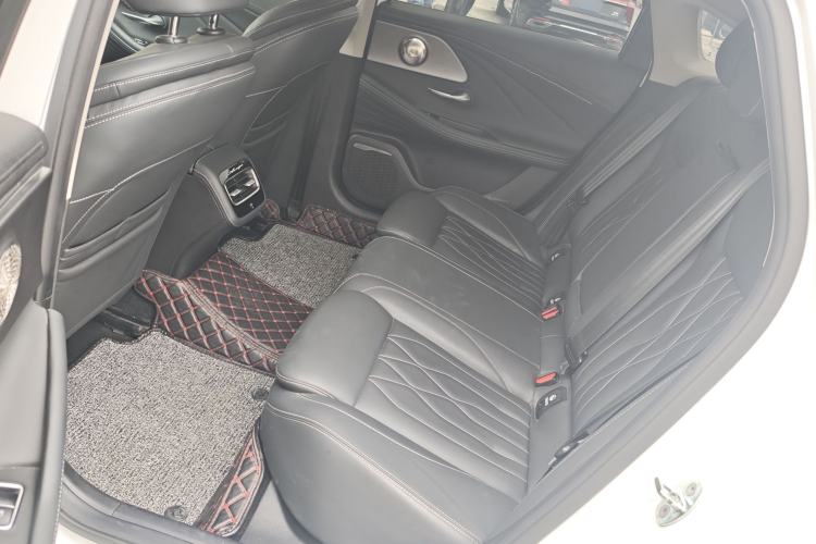 Used Chery Arrizo 8 2023 1.6T DCT Elite Interior 7