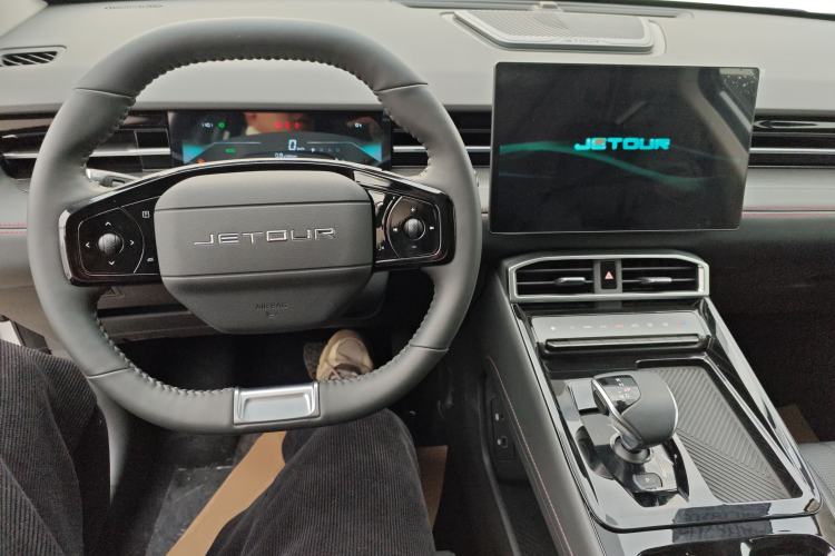 Used JETOUR Dashing 2025 1.5T DCT Ultimate Edition
