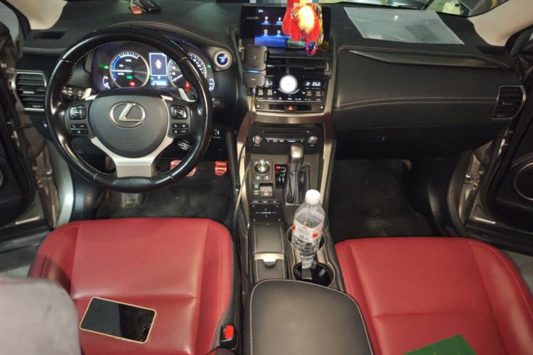 Used Lexus NX 2018 300h Front-Drive FENGSHANG Version China VI Standard
