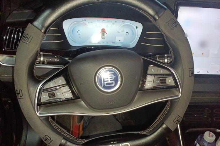 Used BYD Tang New Energy 2022 DM-p 215 km All-Wheel-Drive Deluxe Model Steering Wheel