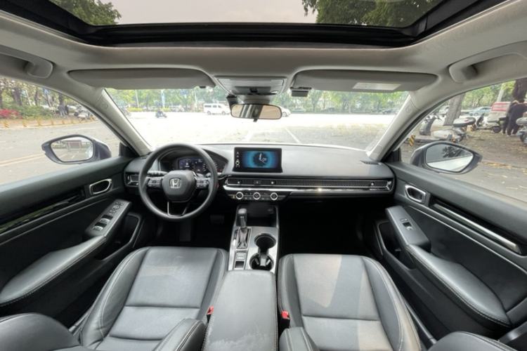 Used Honda Civic 2022 240TURBO CVT Dynamic Edition Interior 1