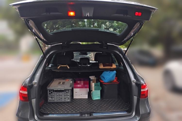 Used Mercedes-Benz GLC 2016 GLC 300 4MATIC Luxury Model
