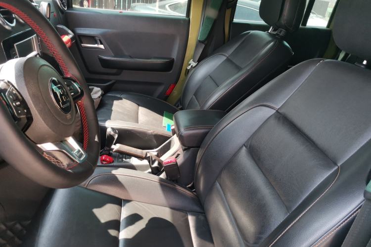 Used BAIC Off-Road BJ40 2016 40L 2.3T Automatic All-Wheel Drive Premium Edition Left Front Seat