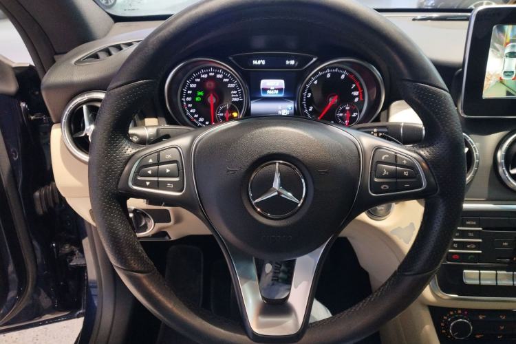 Used Mercedes-Benz CLA 2016 Facelifted CLA 200 Stylish Edition
