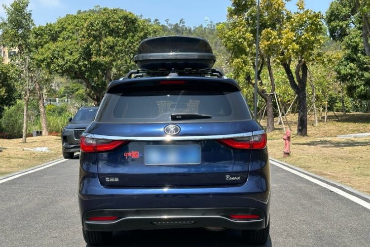 Used BYD Song MAX 2018 1.5T Automatic Smart Connect Elite Model with 6 Seats