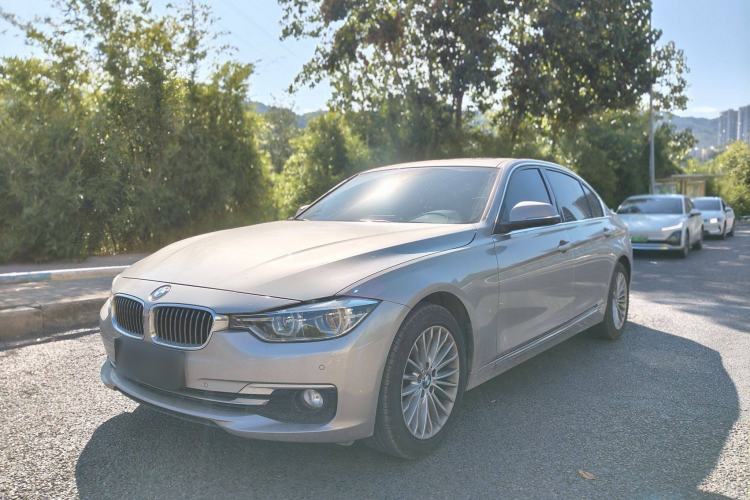 Used BMW 3 Series 2016 320Li Luxury Design Package
