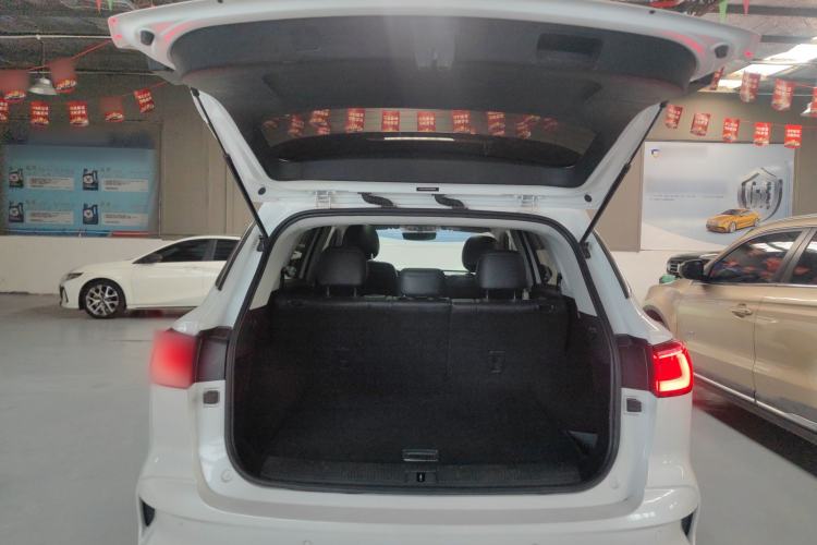 Used Roewe RX5 MAX 2019 300TGI Automatic 4G Connect Luxury Edition Trunk