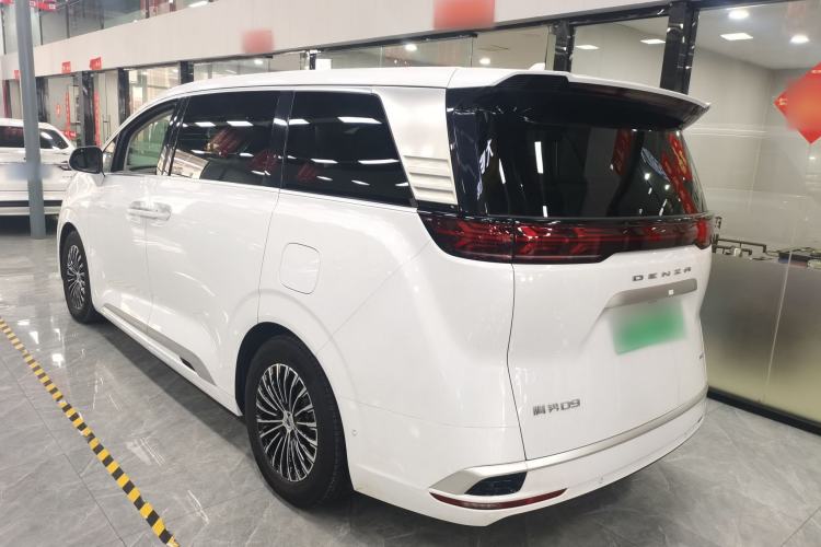 Used Denza D9 2022 DM-i 970 Four-Wheel Drive Flagship Model