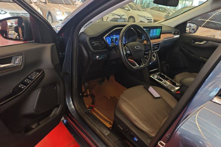 Used Ford Escape 2020 EcoBoost 245 Two-Wheel Drive Smart & Enjoyment Model