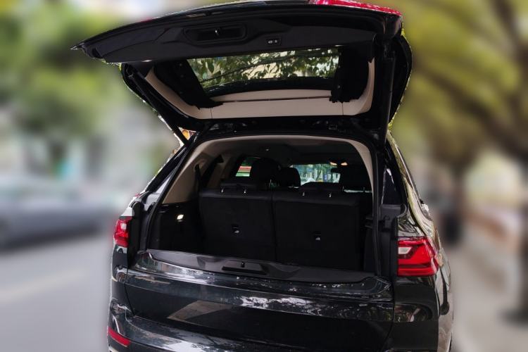 Used BMW X7 2019 xDrive40i Luxury Package with Leading Features Trunk