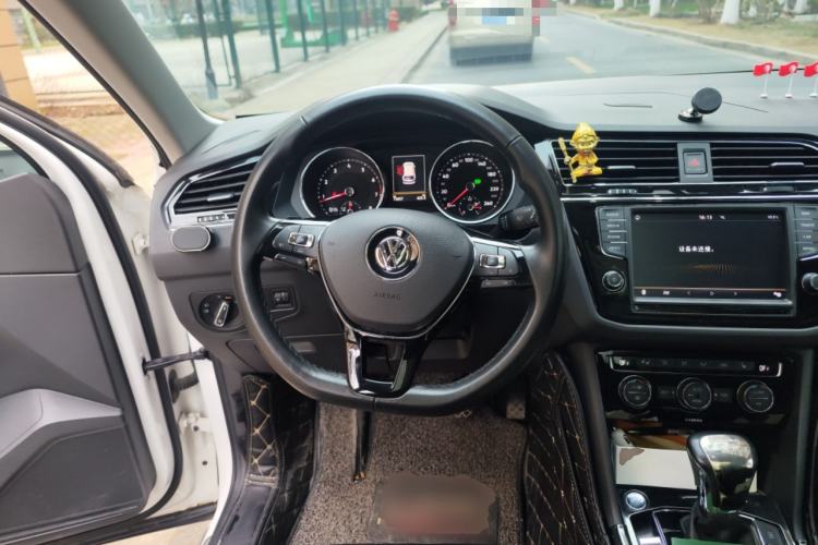 Used Volkswagen Tiguan L 2018 330TSI Automatic Two-Wheel Drive Luxury Edition