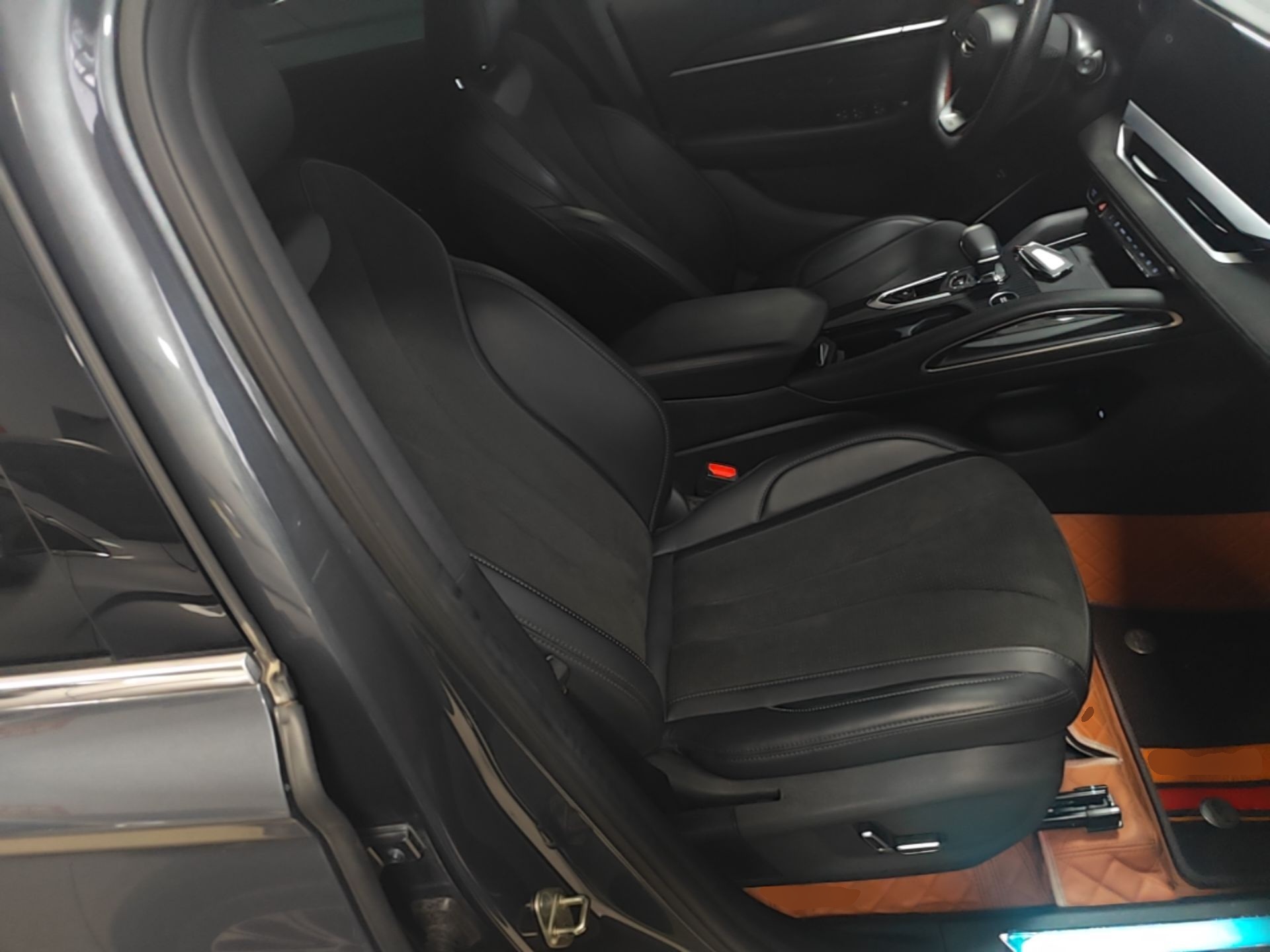 Geely Auto Monjaro L 2024 2.0TD High-Power Automatic Two-Wheel Drive Skyline Edition — снимка 19