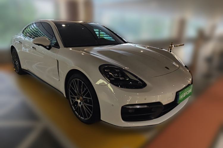 Used Porsche Panamera 2023 Facelifted Panamera 2.9T Platinum Edition
