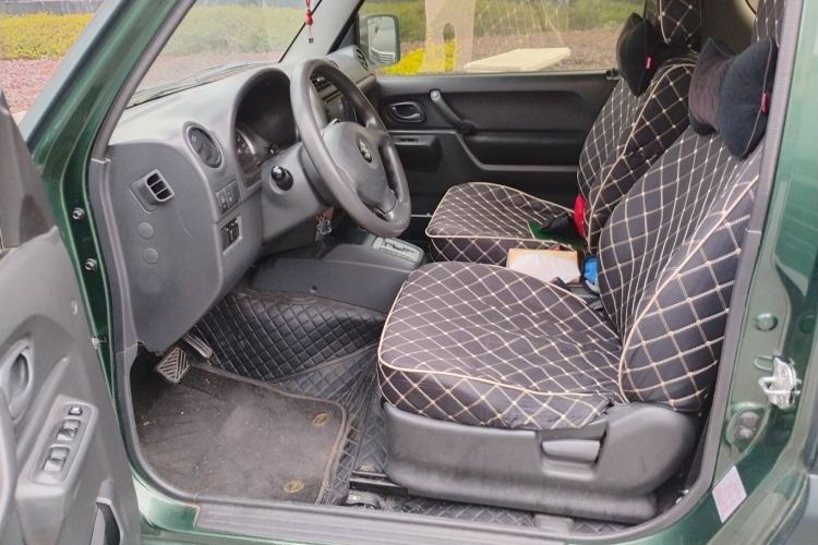 Used Suzuki Jimny 2011 1.3 AT Navigation Edition Driver Seat