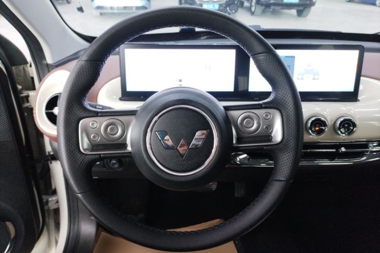 Used Wuling Bingo 2023 410 km Lingxi Deluxe Edition
